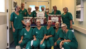 Equipe após captação de órgãos no Hospital Metropolitano.