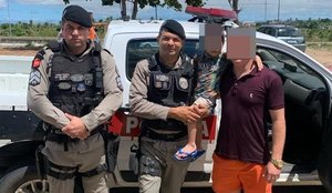Policiais salvam criança que se engasgou em restaurante na Paraíba