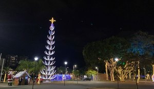 Decoração natalina é inaugurada no Parque da Lagoa, em João Pessoa