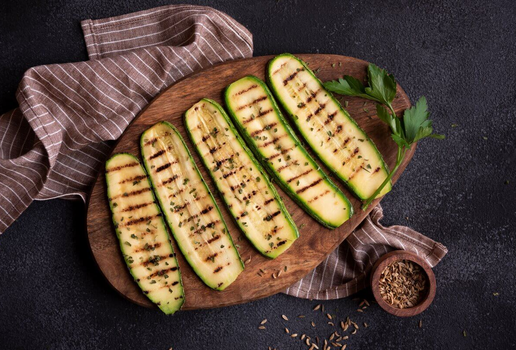 Abobrinha grelhada (Imagem: Maria_Usp | Shutterstock)