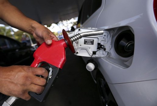 Gasolina chega a R$ 5,999 em João Pessoa