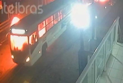 Ataque a ônibus aconteceu no dia 18 de julho, no bairro Padre Zé.