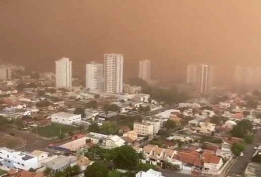 Tempestade de areia em Campo Grande