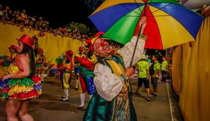 Carnaval Tradicao de Joao Pessoa atrai multidao na primeira noite de desfiles 18