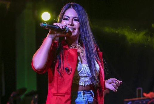 Paulinha Abelha, vocalista da Calcinha Preta