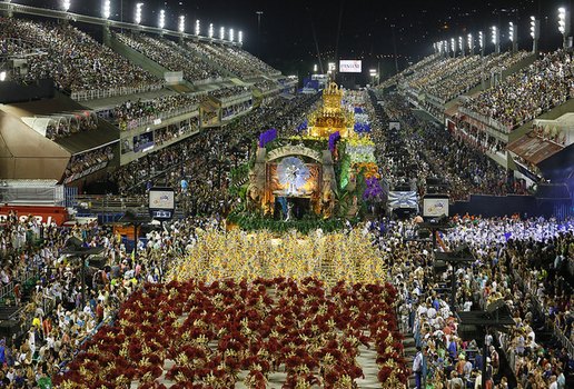São Paulo e Rio de Janeiro adiam desfiles das escolas de samba