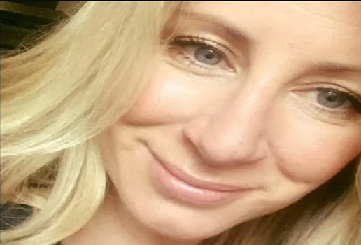 Samantha Stevens, de 37 anos, diagnosticada com esclerose múltipla