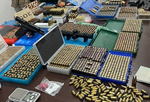 Polícia apreendeu armas e centenas de munições