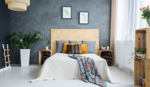 A área do amor, segundo o Feng Shui, costuma estar localizada no canto superior direito da casa ou do quarto (Imagem: Ground Picture | Shutterstock)