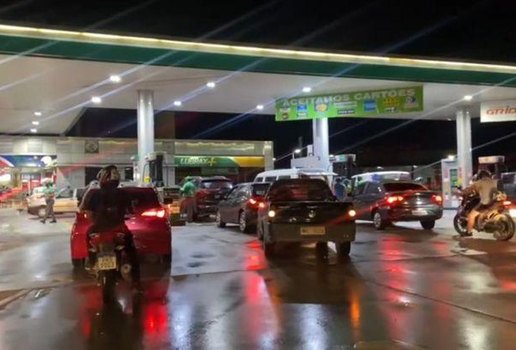 João Pessoa tem fila em postos após anúncio de novo reajuste da gasolina