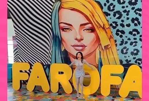 GKay mostrou detalhes da Farofa nas redes sociais