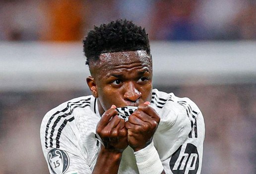 REAL MADRID VENCE BORUSSIA COM 3 GOLS DE VINI JR