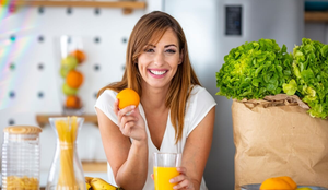 O cuidado com a alimentação faz parte do tratamento do lipedema (Imagem: Dragana Gordic | Shutterstock)