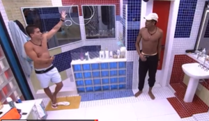 Arthur e Paulo André se estranham após "pegadinha" no BBB22