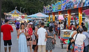Ferias no Parque Foto Quel Valentim