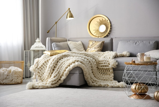 Conceito hygge preza pelo conforto e bem-estar (Imagem: New Africa | Shutterstock)