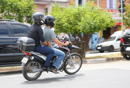 Uber Moto vai ser disponibilizado em mais 17 cidades da Paraíba