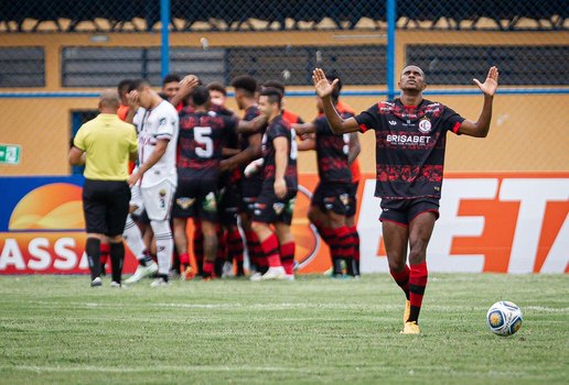 Campinense evita empate e garante 1ª vitória na Copa do Nordeste