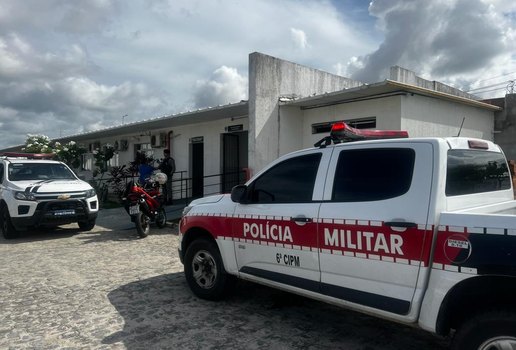 Polícia Militar realizou prisão do casal, na tarde desta quarta-feira (22)