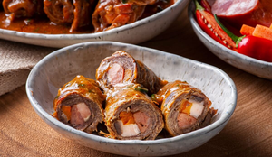 Bife à rolê ao molho de tomate (Imagem: flanovais | Shutterstock)