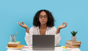 Técnicas simples controlam a ansiedade e aumentam as chances de sucesso no Enem (Imagem: Prostock-studio | Shutterstock)