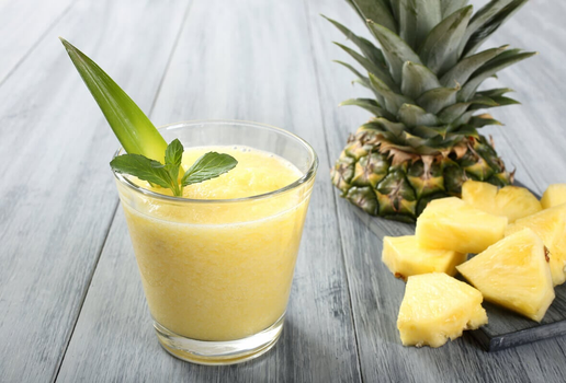 Vitamina de abacaxi (Imagem: denio190 | Shutterstock)