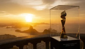 Taca copa feminina