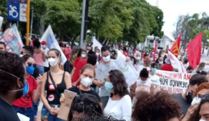 João Pessoa registra protestos contra Bolsonaro e a favor da vacina