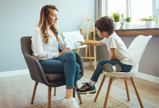 A ansiedade e a depressão também podem afetar as crianças (Imagem: Dragana Gordic | Shutterstock)