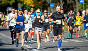 A prática regular de corrida é benéfica para a saúde (Imagem: Olexandr Panchenko | Shutterstock)